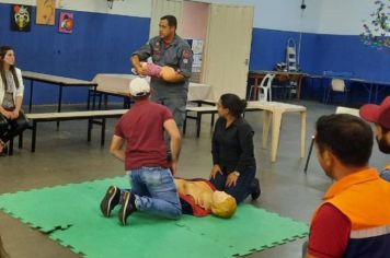Corpo de Bombeiros de Itaí ministra treinamento de primeiros socorros para servidores e colaboradores em Taquarituba