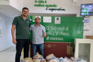 Parceria entre Coordenadoria Municipal da Cultura e Sicredi promove doação de cestas básicas