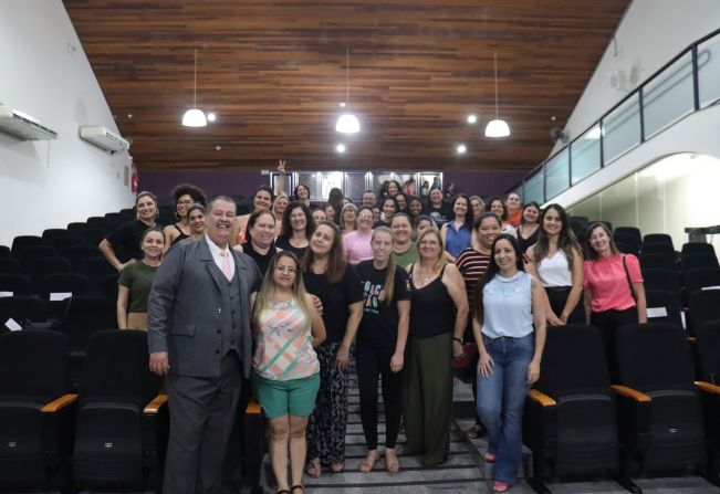 Seminário encerra formação do LEEI em Taquarituba com destaque para práticas de leitura e escrita na Educação Infantil