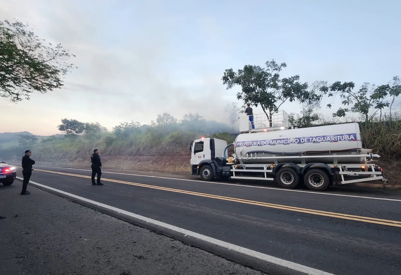 Ação Rápida: Guarda Civil Municipal apoia controle de incêndio às margens da Rodovia SP-249